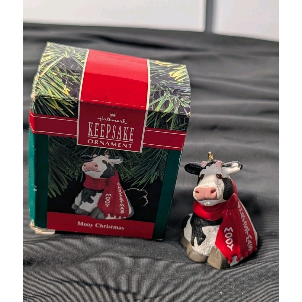 Vtg Mooy Christmas Hallmark Keepsake Ornament 1990 Holstein Cow Red Scarf B/W‎